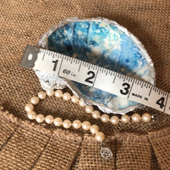 Oyster Shell Ring & Trinket Dish - Picture 8 of 9